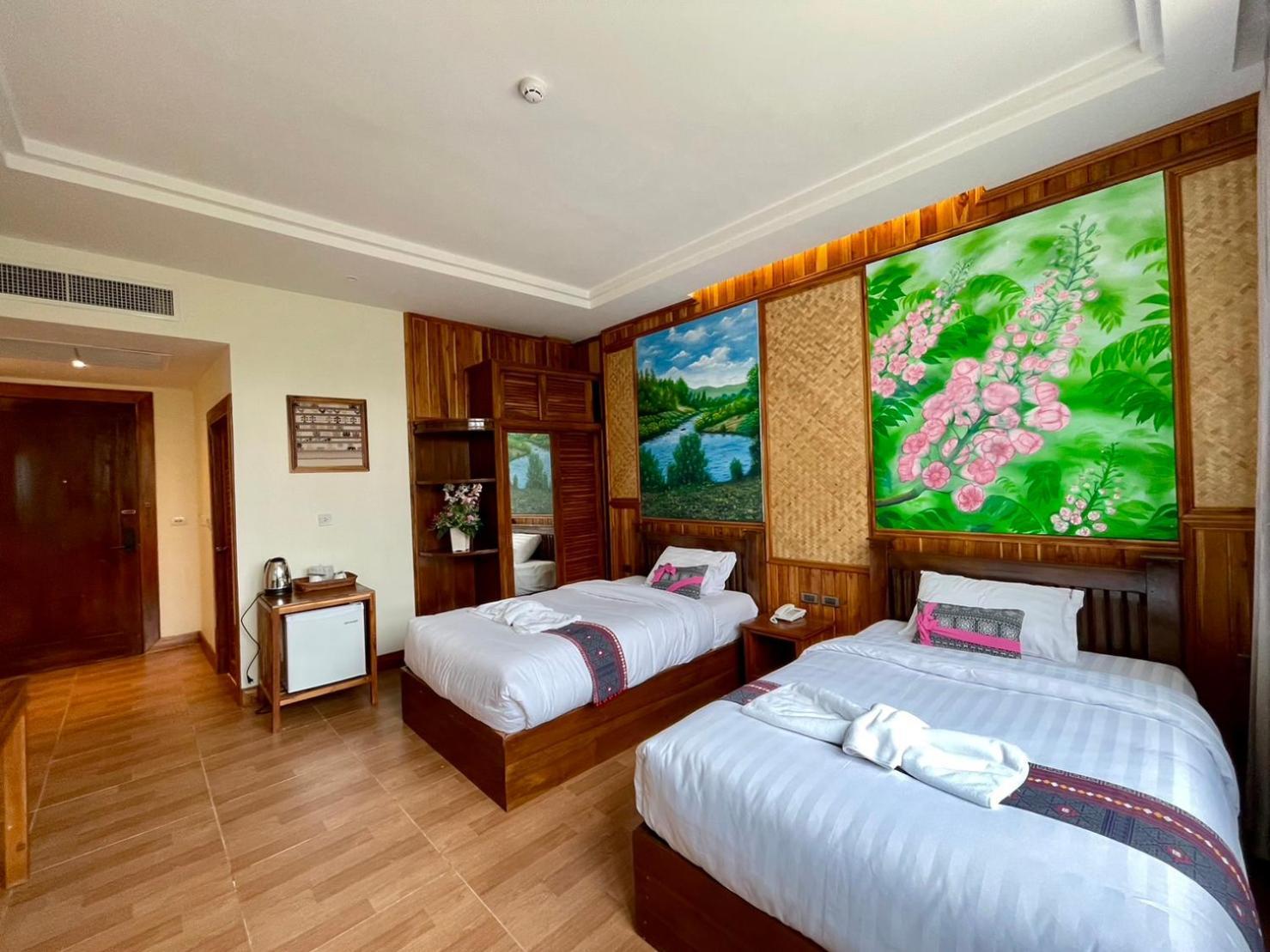 Kum-Chan House Hotel 난 외부 사진